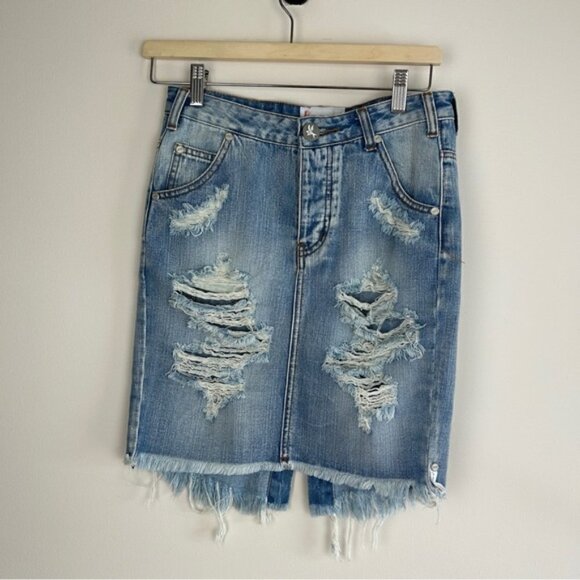 One Teaspoon Distressed Denim mini skirt 26 - Picture 1 of 6